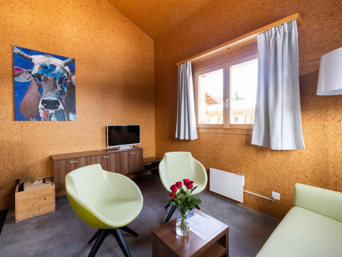 Holiday Home Komfort Aclas Maiensaess Resort-1 By Interhome Urmein 外观 照片
