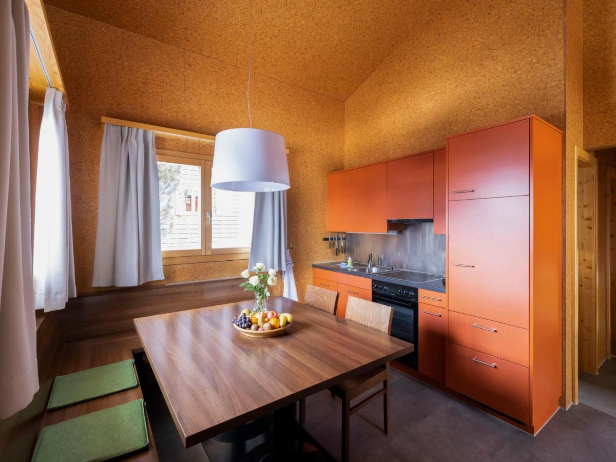 Holiday Home Komfort Aclas Maiensaess Resort-1 By Interhome Urmein 外观 照片